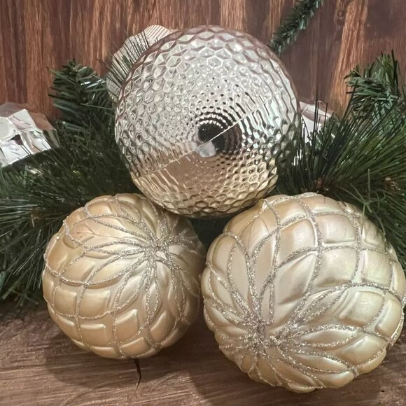 Gold Christmas Ornaments Shatterproof Holiday Decorations 12 Count - Picture 5 of 6